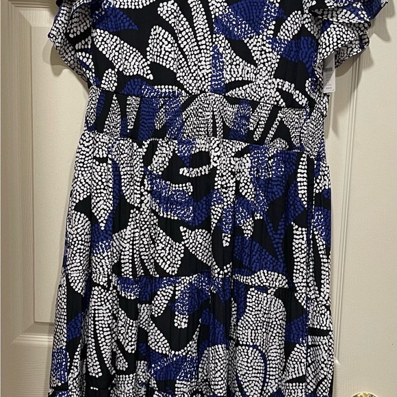 Chicos Maxi Tiered patterned dress. NWT size 3 16/18 - Picture 6 of 6